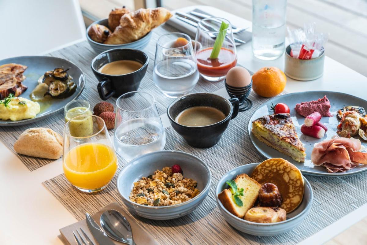 Nourriture dans l'hôtel ou à proximité