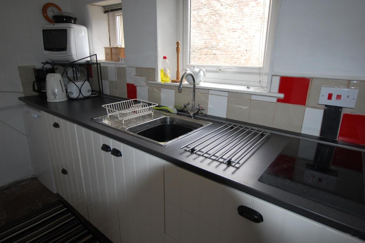 Traditional Weardale Cottage - Housity