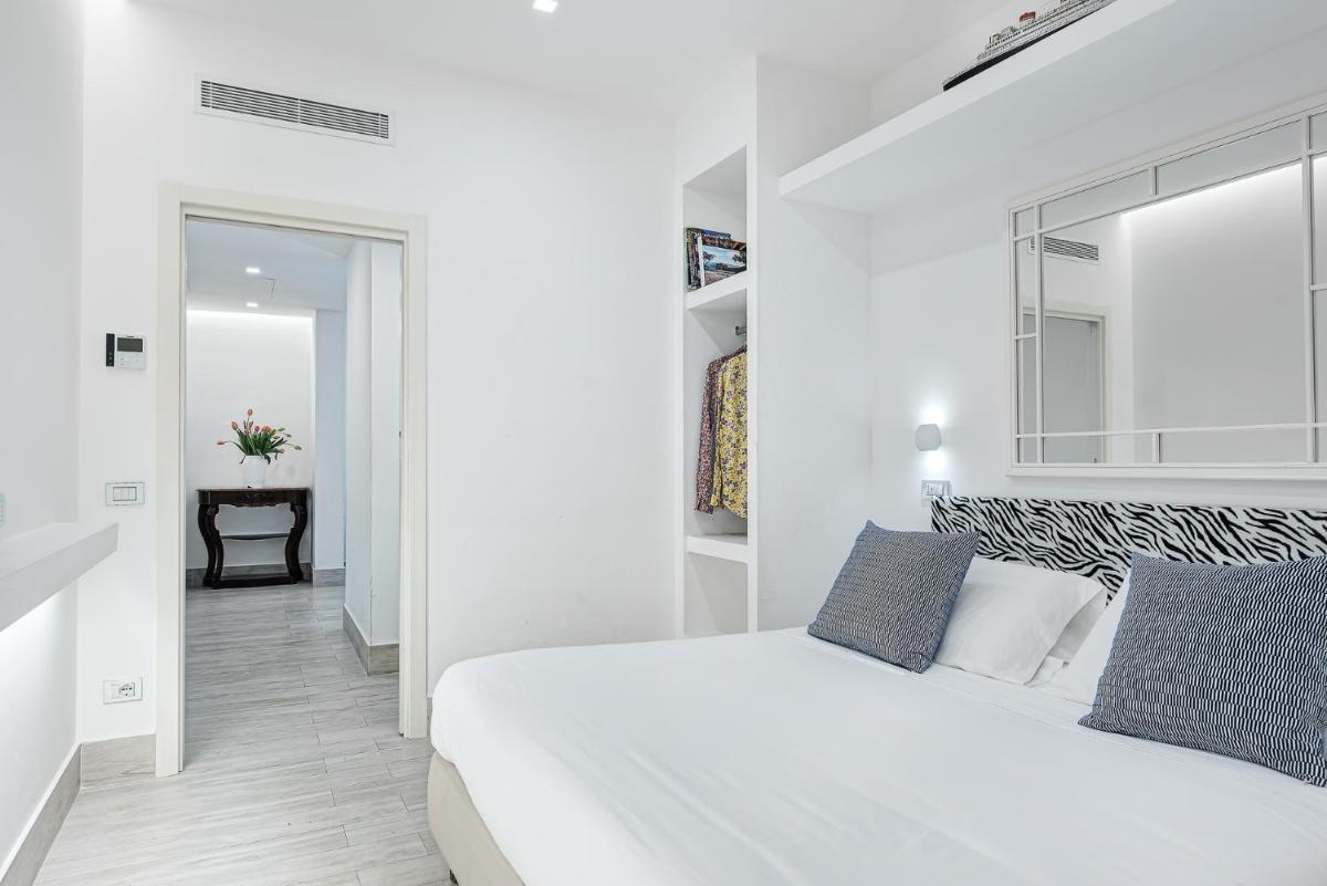 El Royale Suites Sorrento - Housity