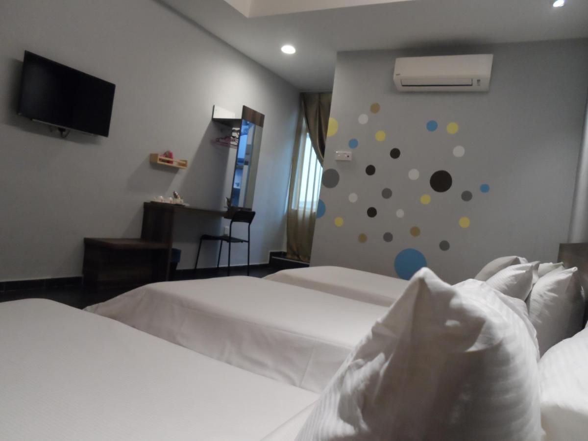 JS Hotel - Housity