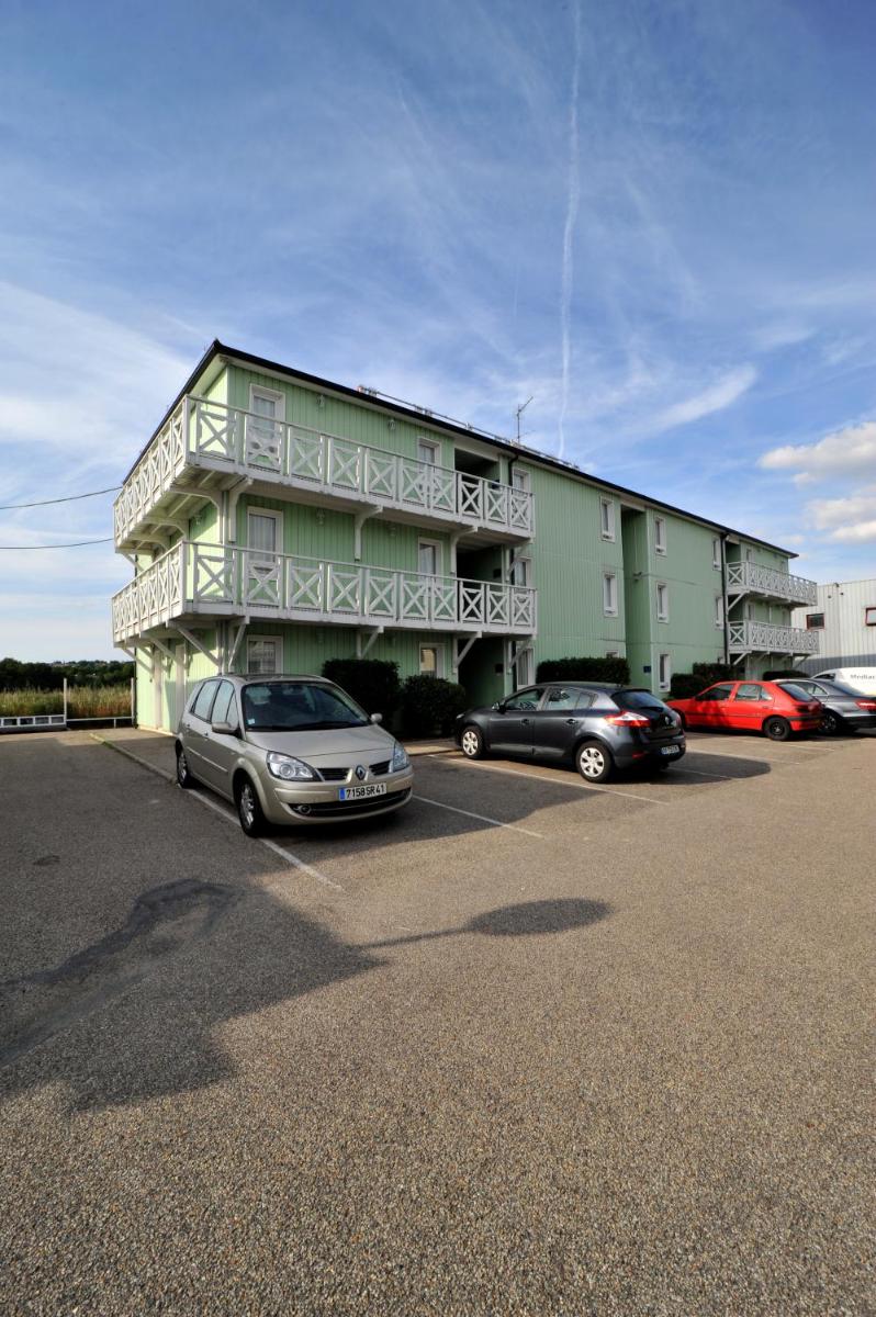 initial by balladins Roissy / Saint-Mard - Housity