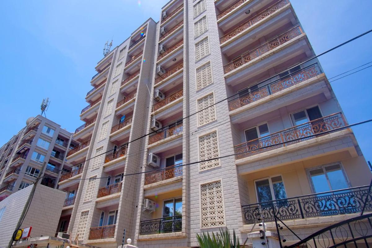 Pearl at Oyster Bay - Housity