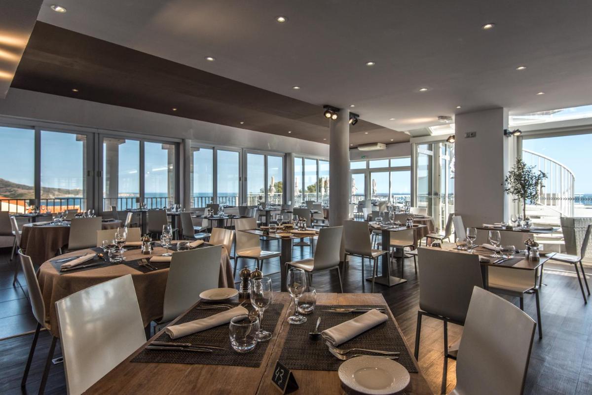 Restaurant ou autre lieu de restauration dans l'établissement Côté Thalasso Hôtel & Spa Marin