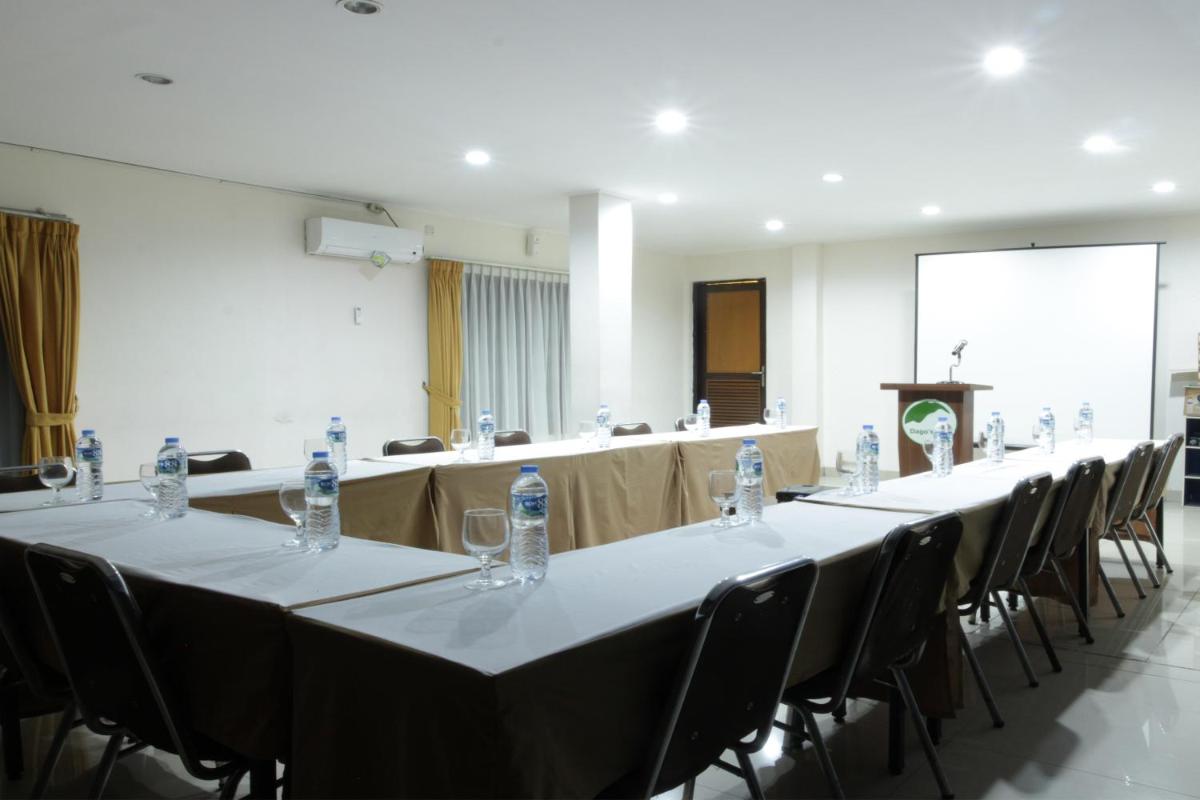 Dago's Hill Hotel - Housity