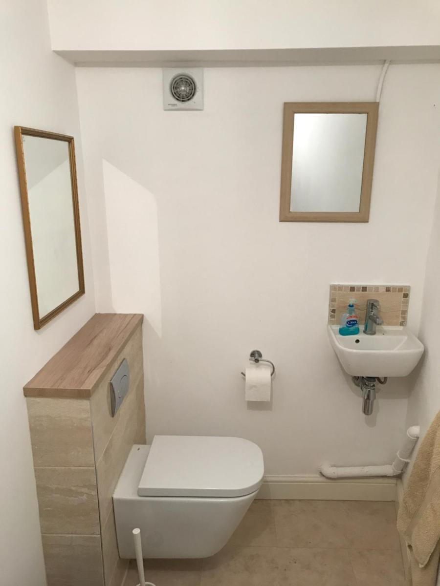 10 Grove St - Bath Holiday Suites - Housity