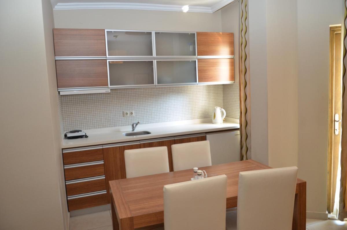 Melissa Moment Apart - Housity