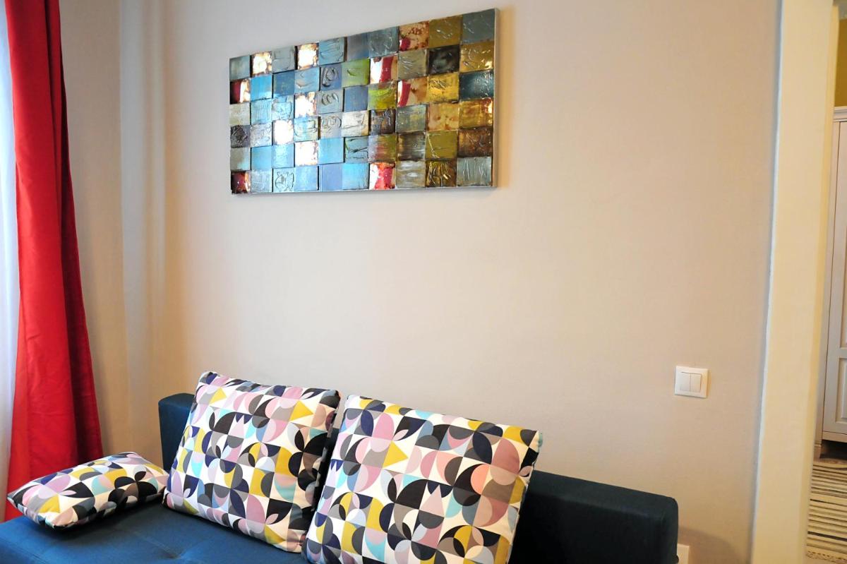 Ronis Apartments - Housity