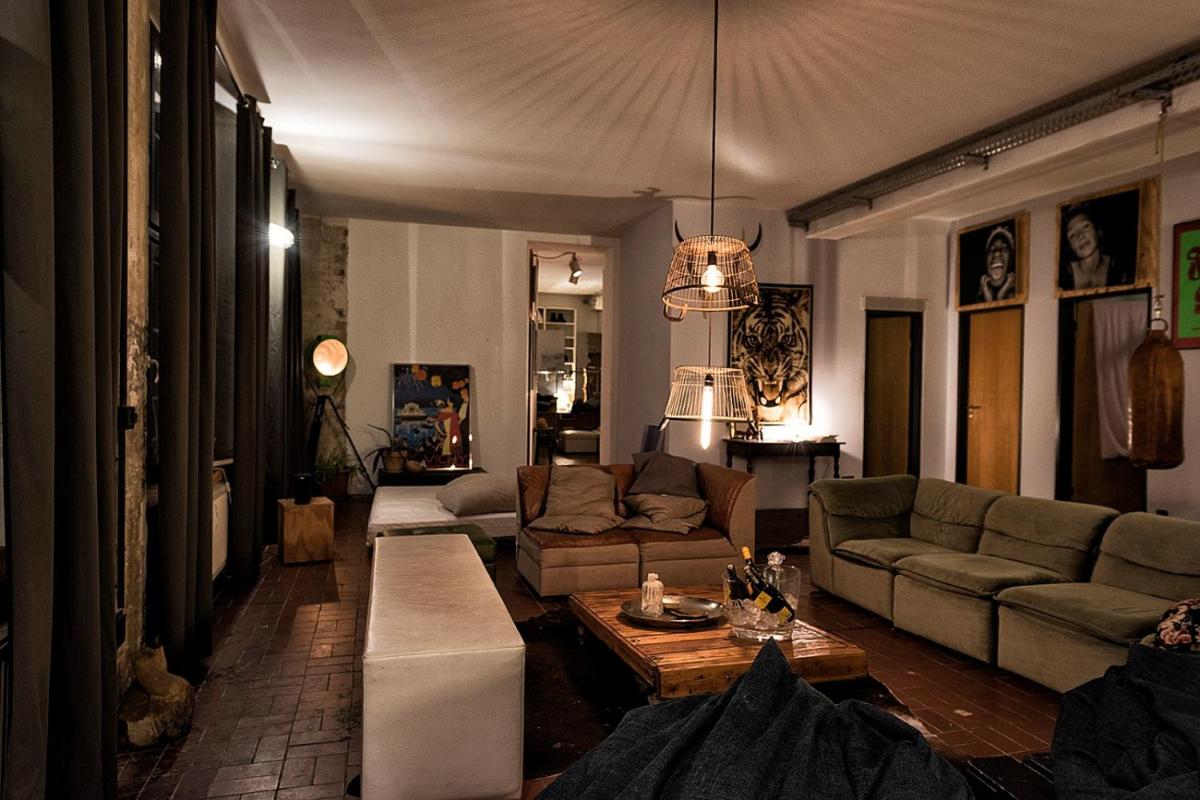Storage Loft Apartment - Housity