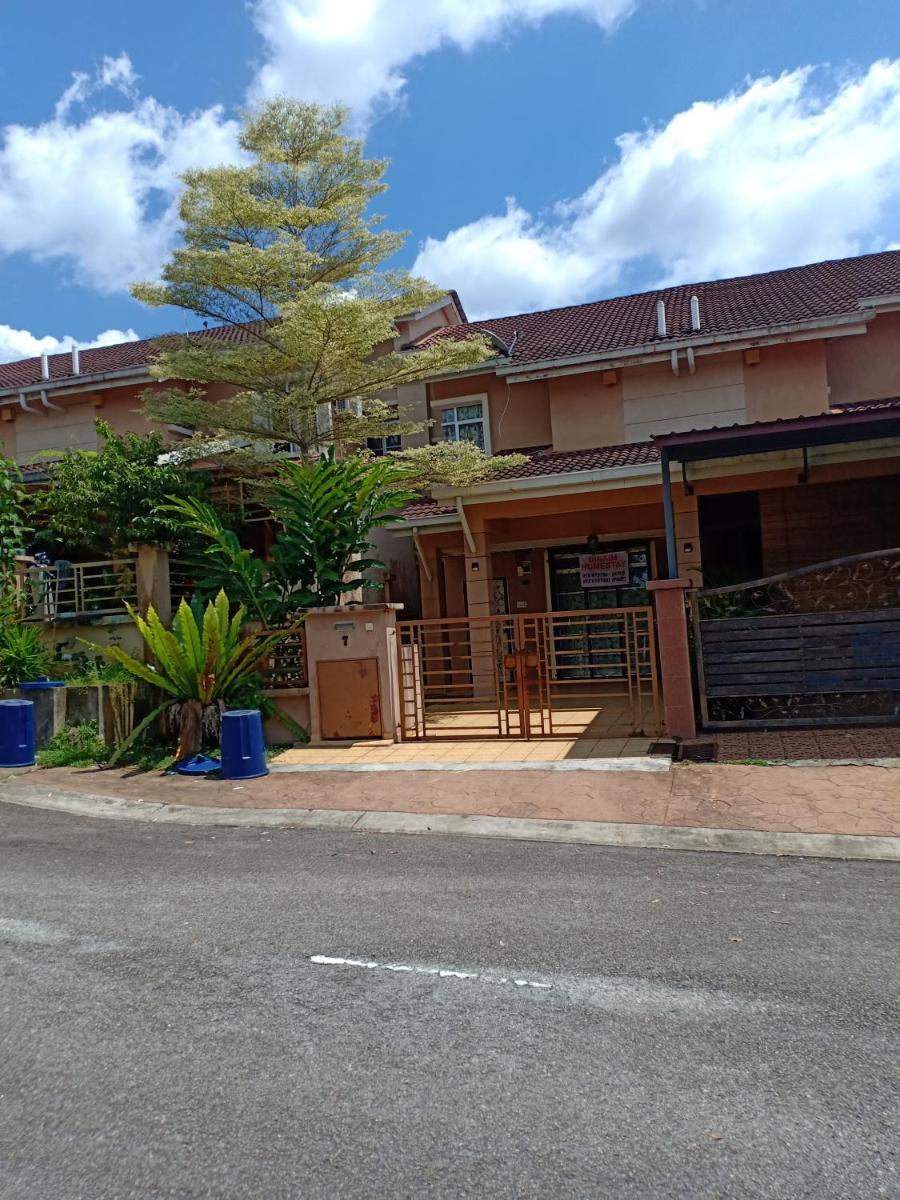 Muslim Dinaim Homestay - Housity