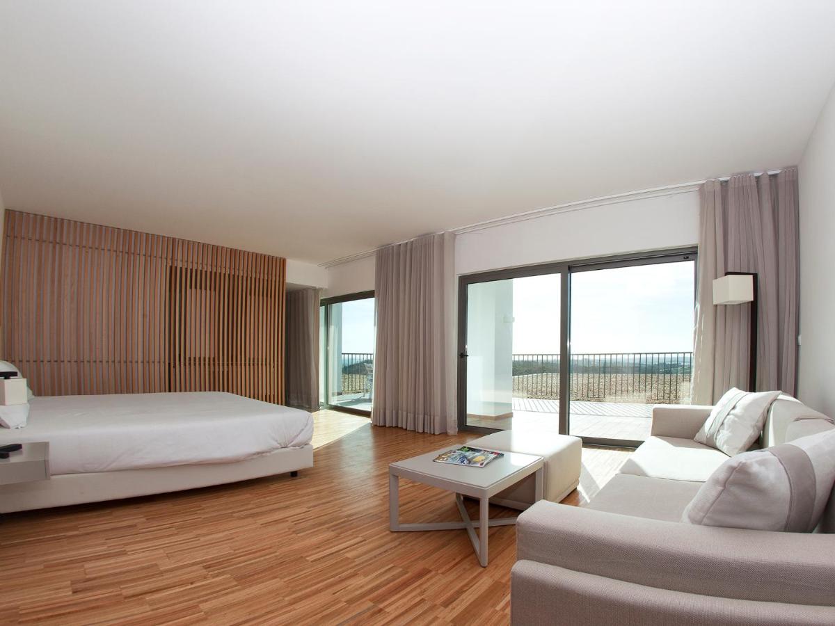 Uma cama ou camas num quarto em Algarve Race Resort - Hotel