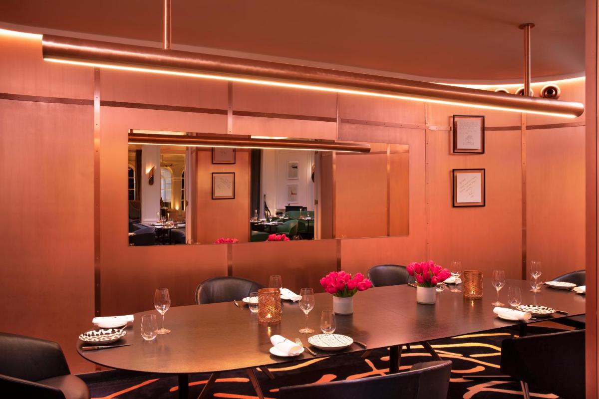 Photo de la galerie de l'établissement Hôtel Vernet Champs Elysées Paris, à Paris Photo de la galerie de l'établissement Hôtel Vernet Champs Elysées Paris, à Paris