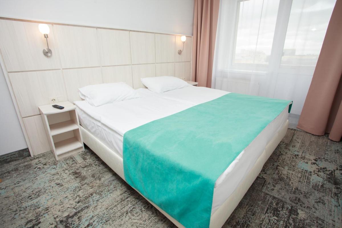 Okhtinskaya Hotel - Housity