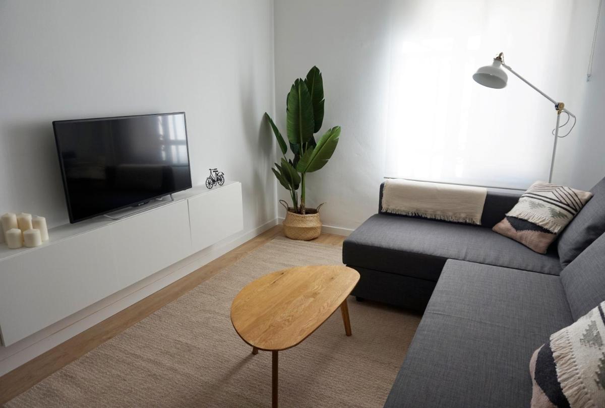 Ronda Chic Apartments - C/ Lauria - Centro ciudad - Housity