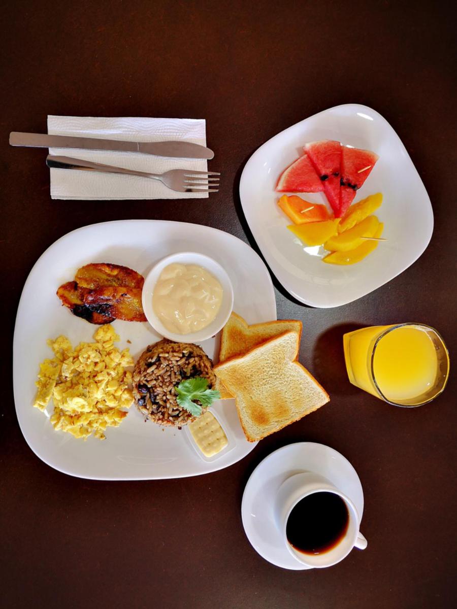 Hotel Amaranto - Housity