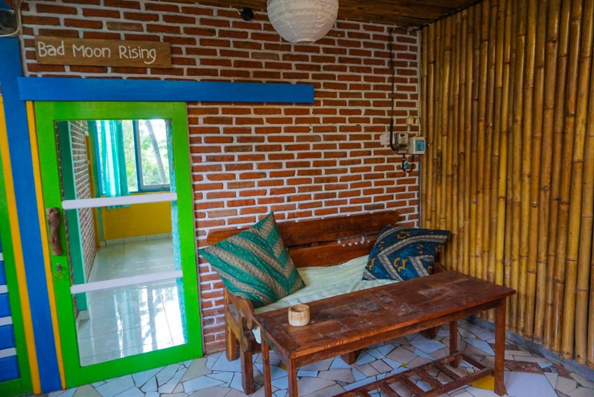 Woodstock In The Village - Housity