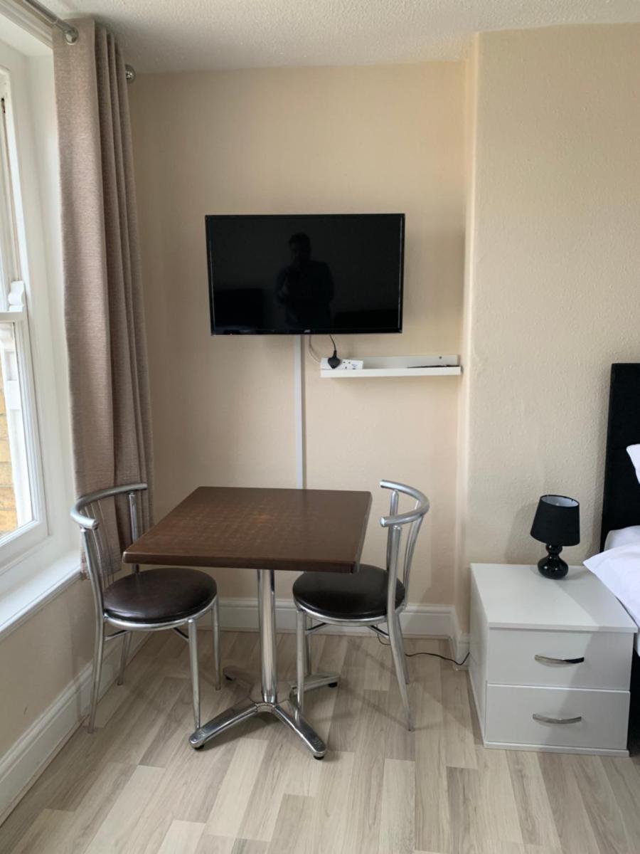 Cotswold Valley Aparthotel - Hizvo