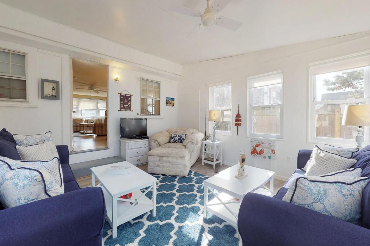 Captains Quarters - Housity