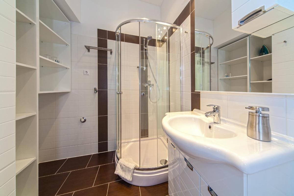 Suitetrails - Marmontova Luxury Rooms