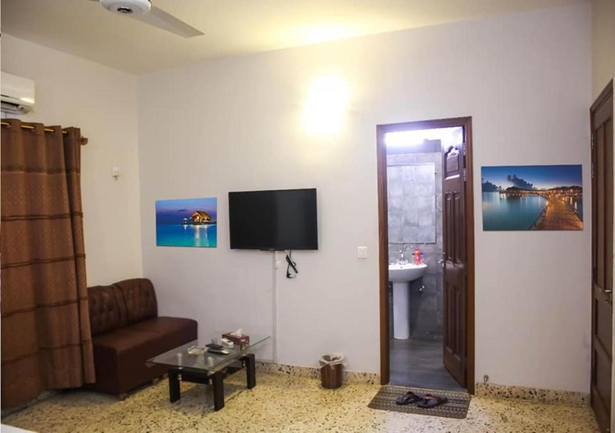 Motel Royal Fantasy - Housity