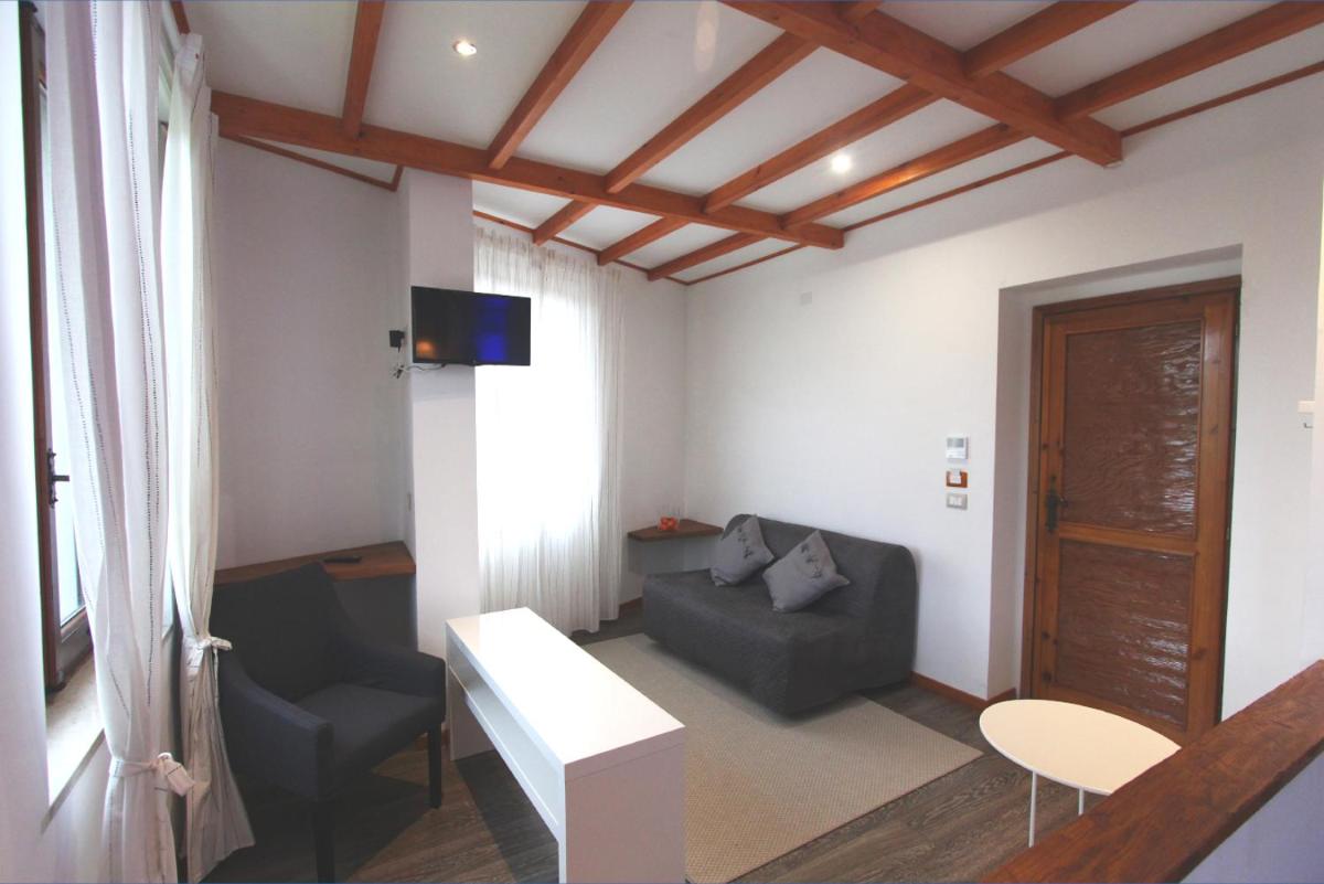 Albergo Torre di Codana - Housity