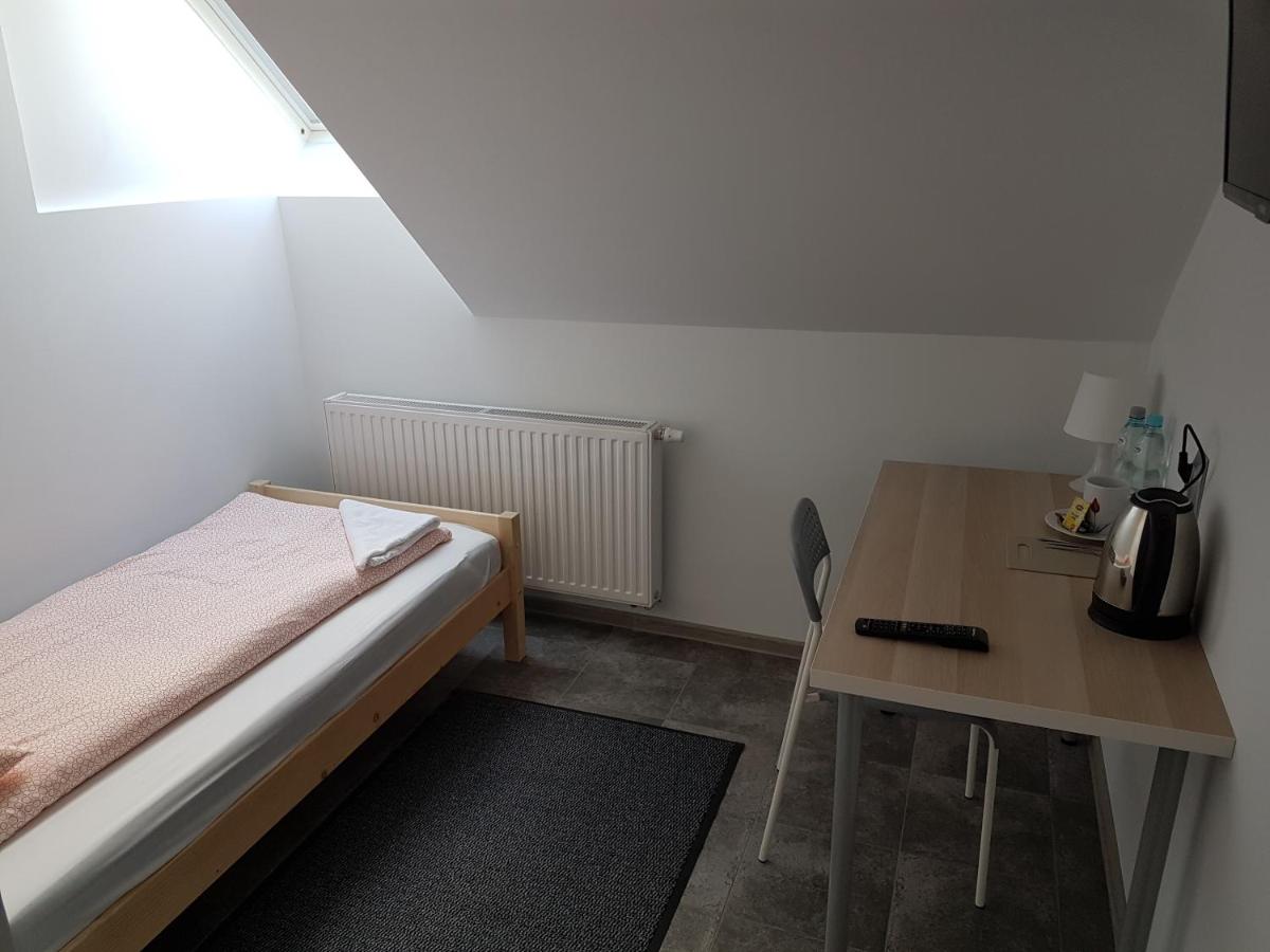 Noclegi i Parking u Andrzeja - Housity
