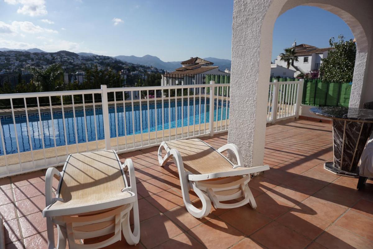 LES PINS - Housity