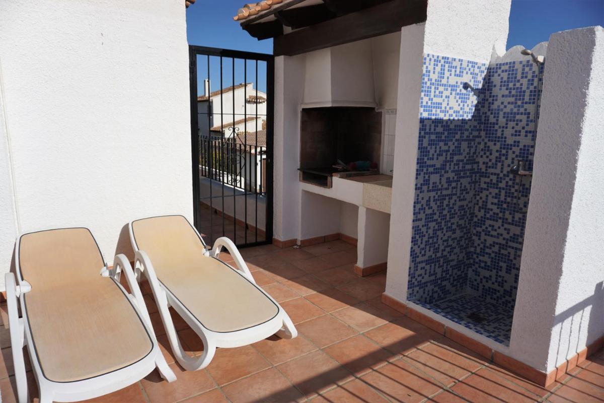 LES PINS - Housity