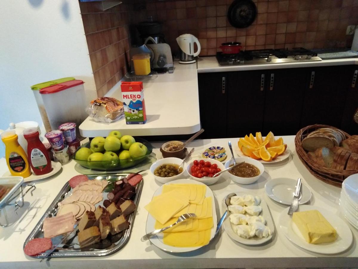 Gościniec Odsapka - Housity