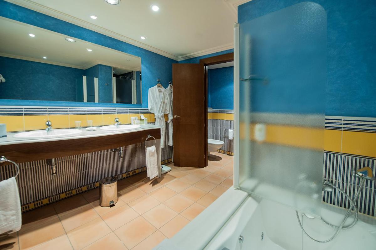 Un baño de TUI Blue Isla Cristina Palace - Adults Recommended