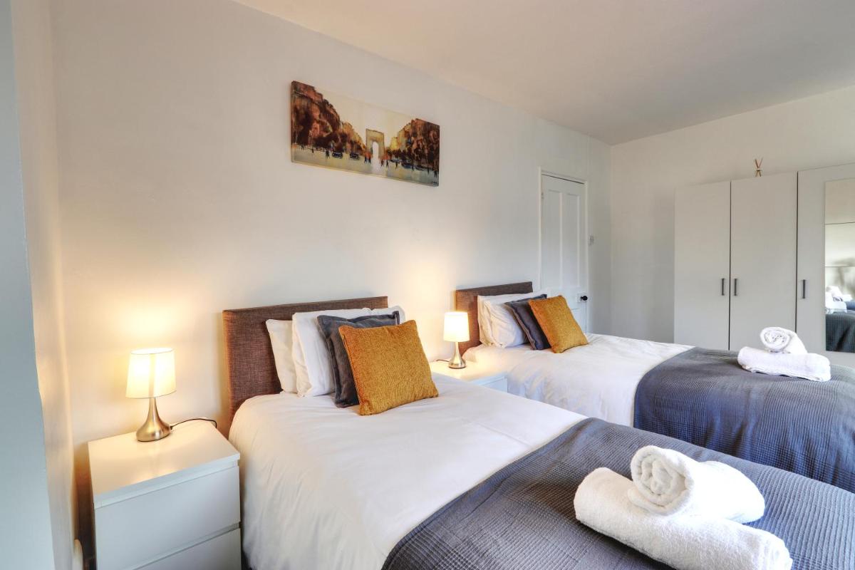 Clarence Place - Housity