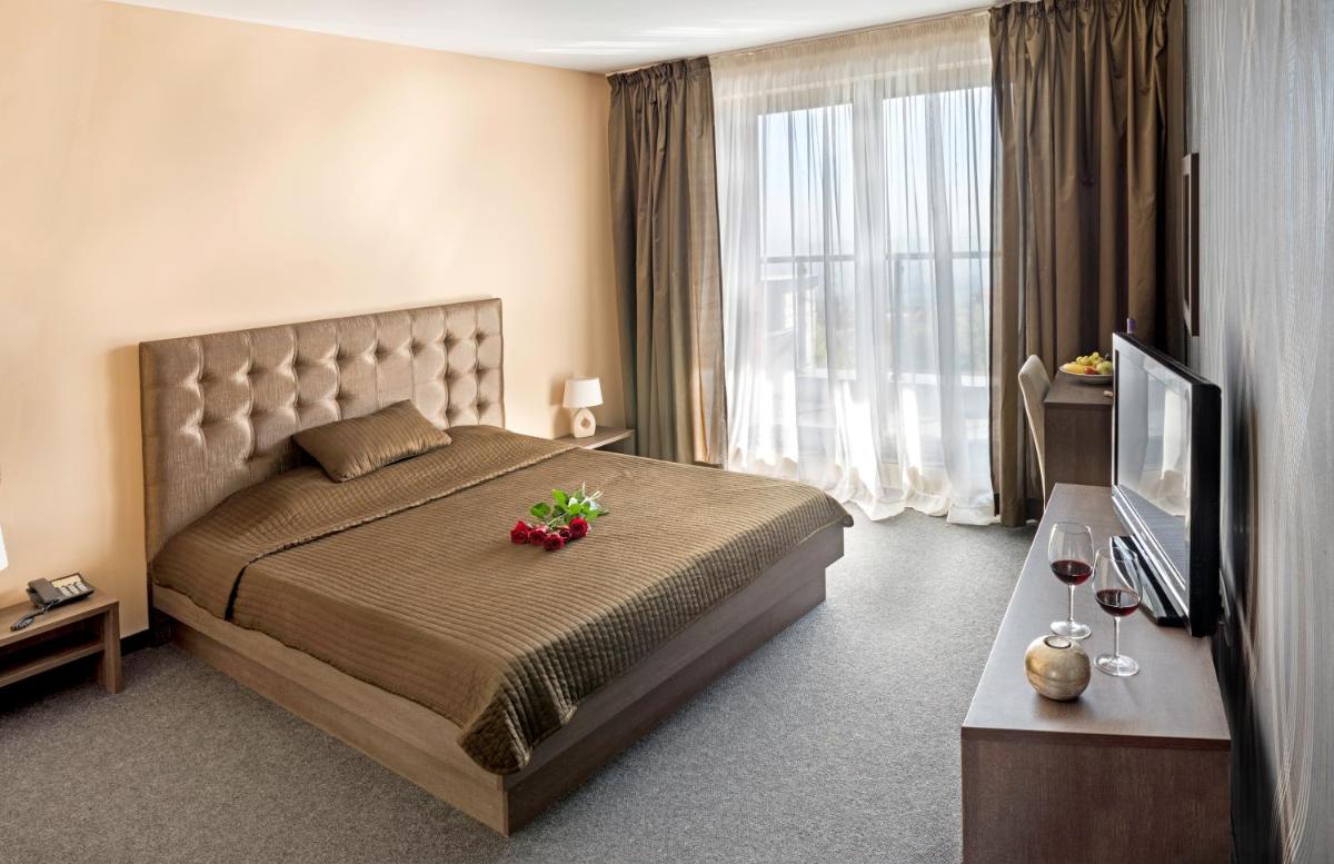 Face Hotel - Housity