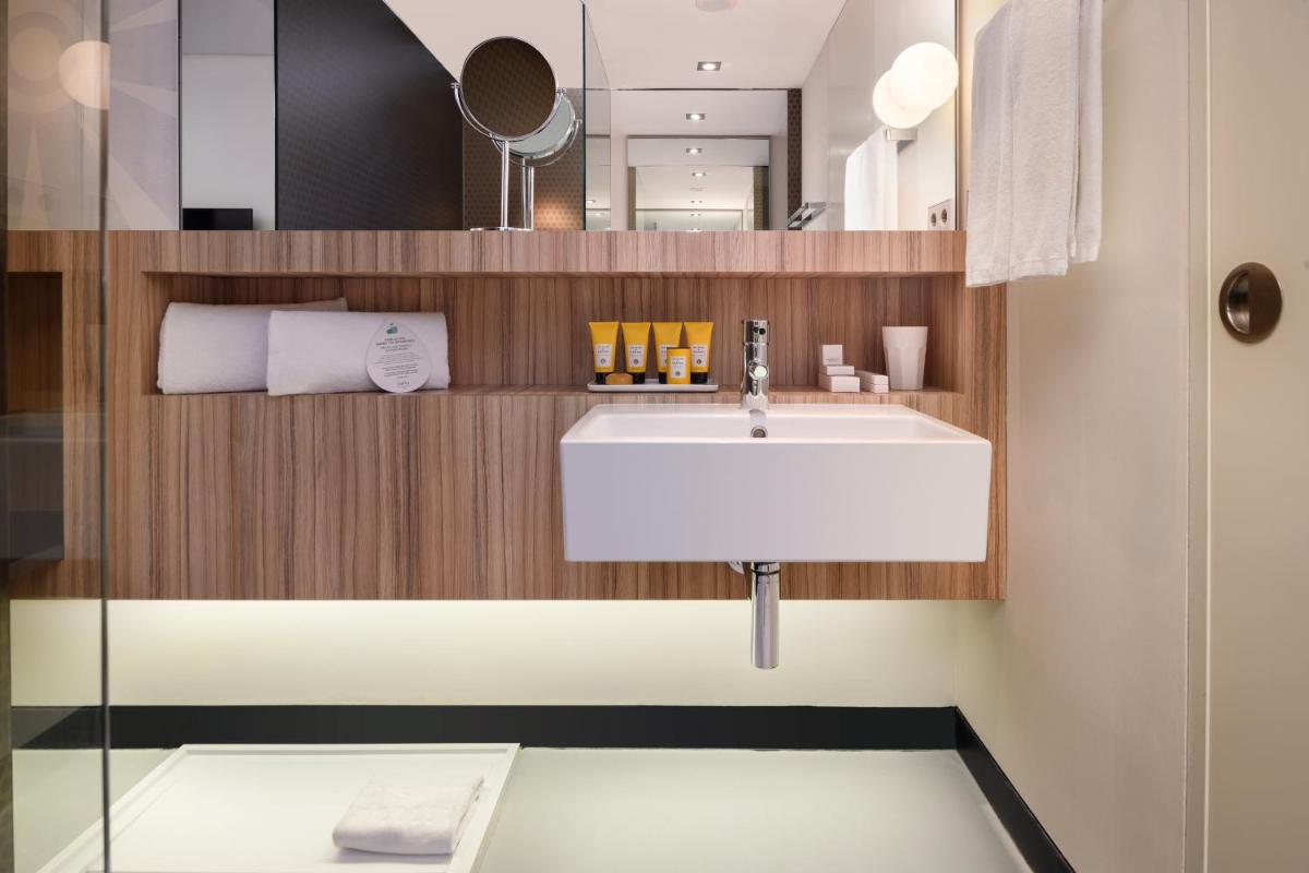 Uma casa de banho em Inspira Liberdade Boutique Hotel