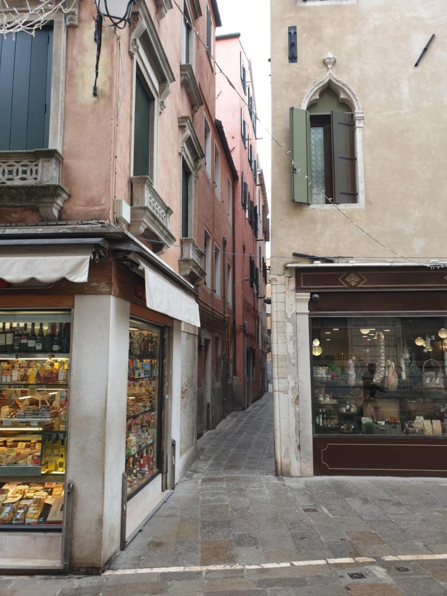 Suitetrails - ANDREA Venice FLAT 1st Floor