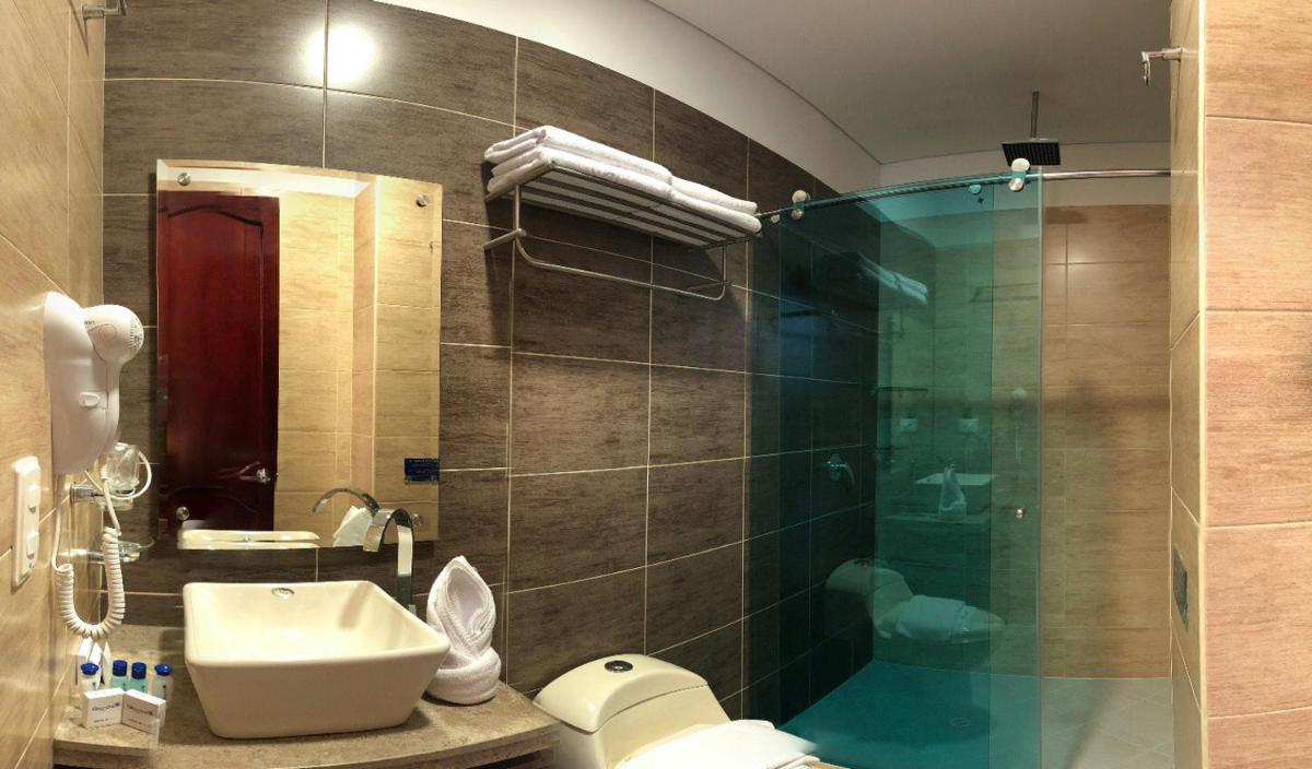 Hotel Majams Resort - Housity