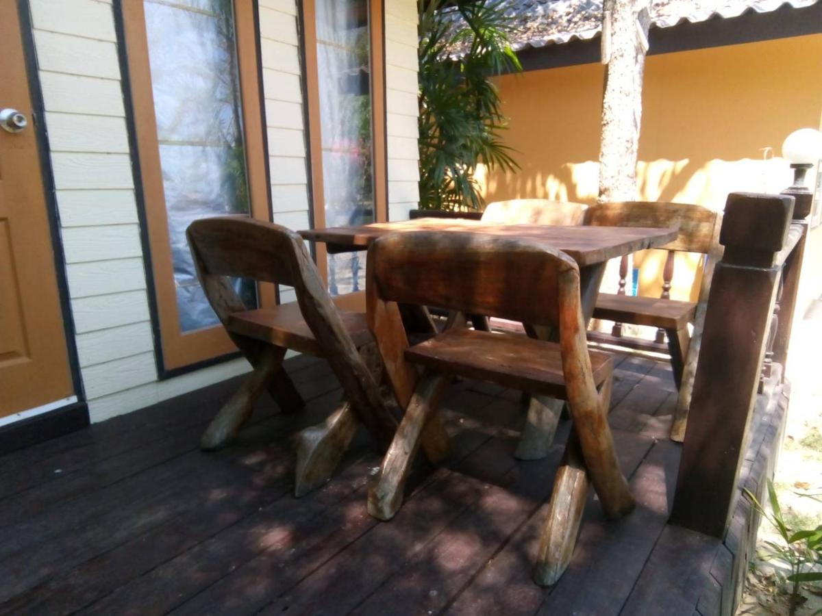 Prachuap Garden View Resort - Housity