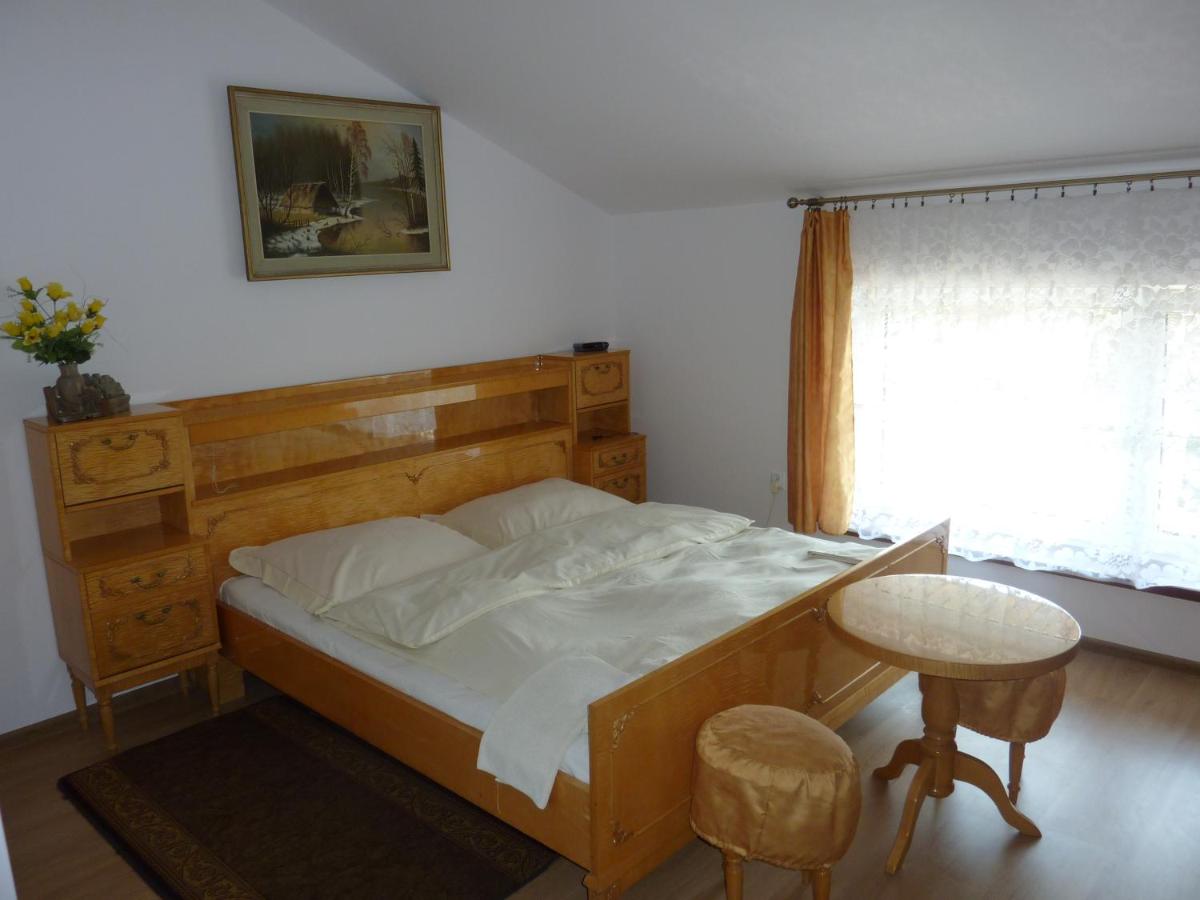 Hotelik Na Zdrowiu - Housity