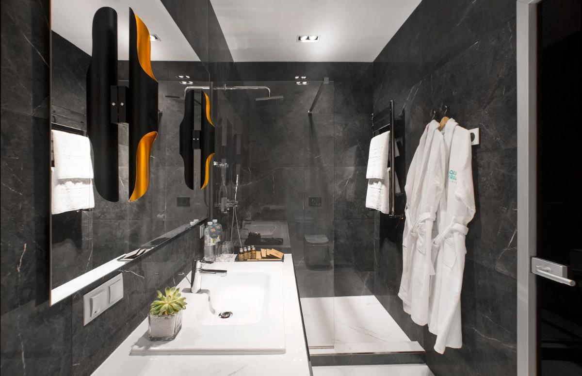 Aquaperla Hotel & Spa - Housity