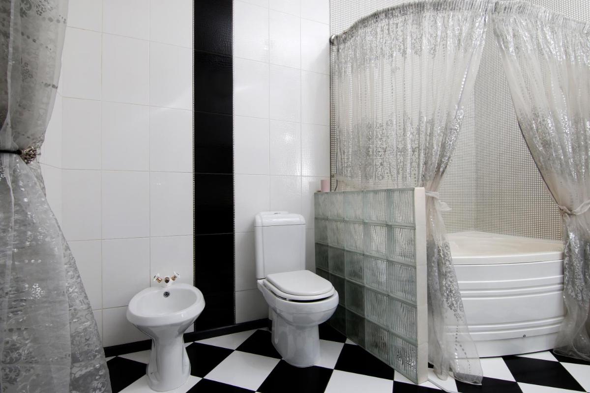 Апартаменты возле Вокзала, Центр - Housity