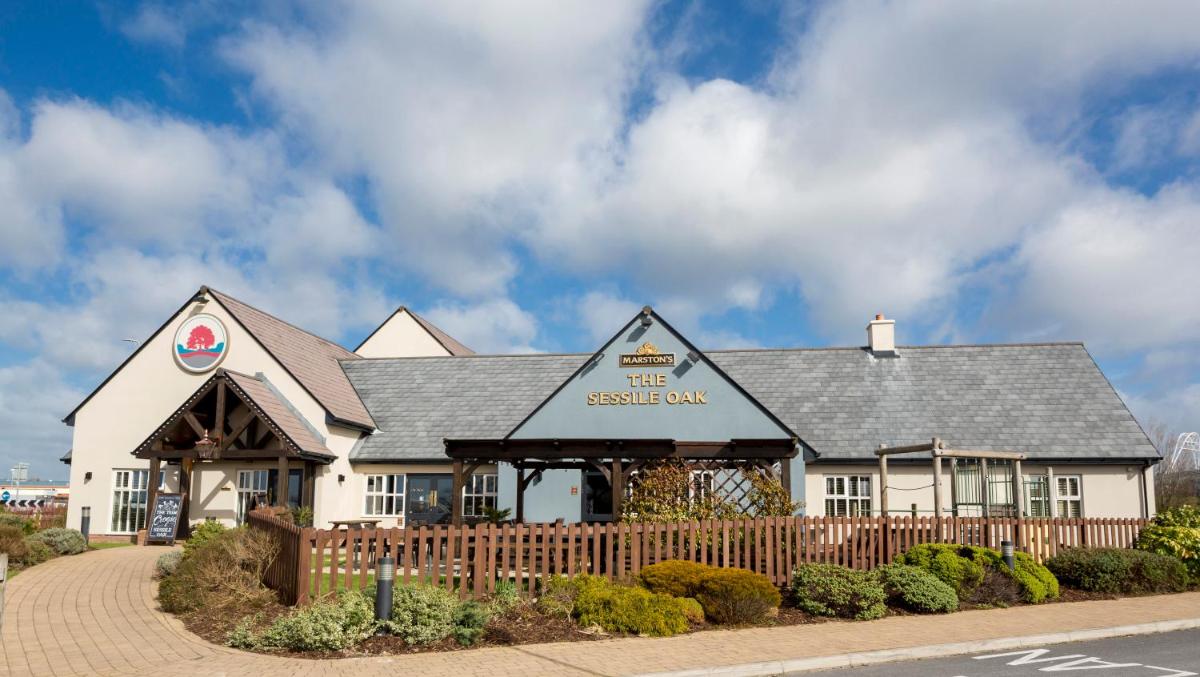 Sessile Oak, Llanelli by Marston's Inns - Housity