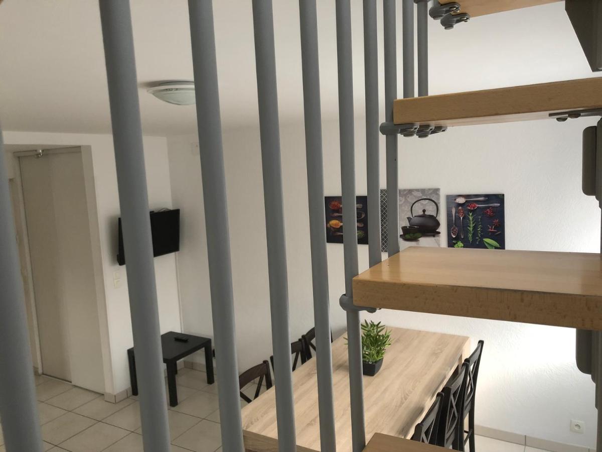 Studios near Lycée Jean Mermoz - Housity