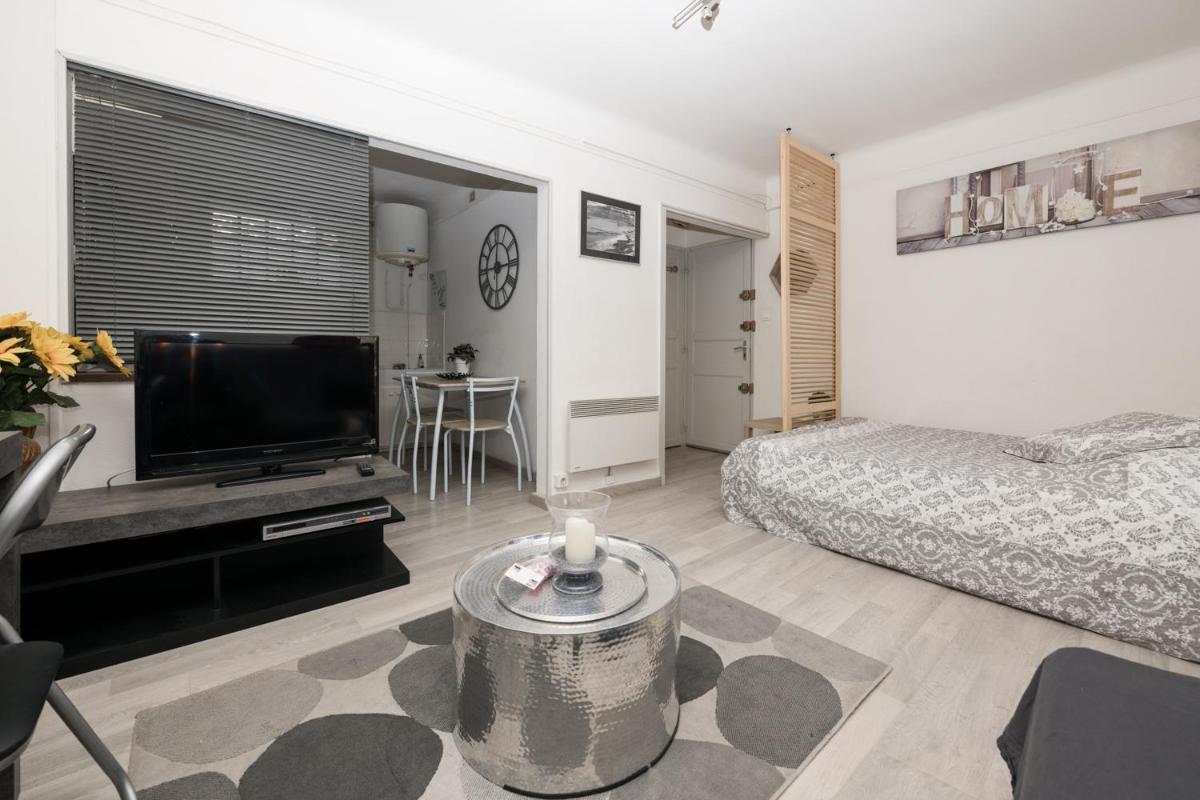 Studio avec vue sur les arénes - Housity