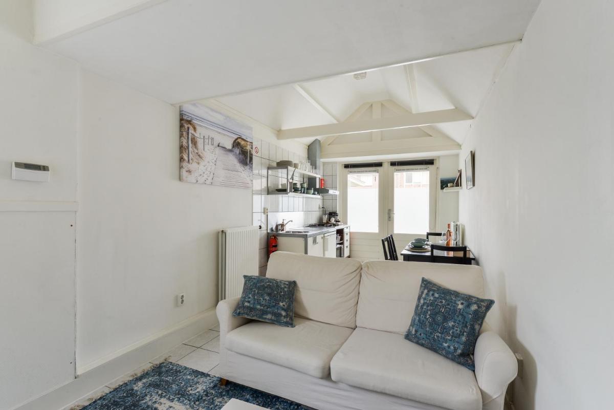 Holiday Beach House - Housity