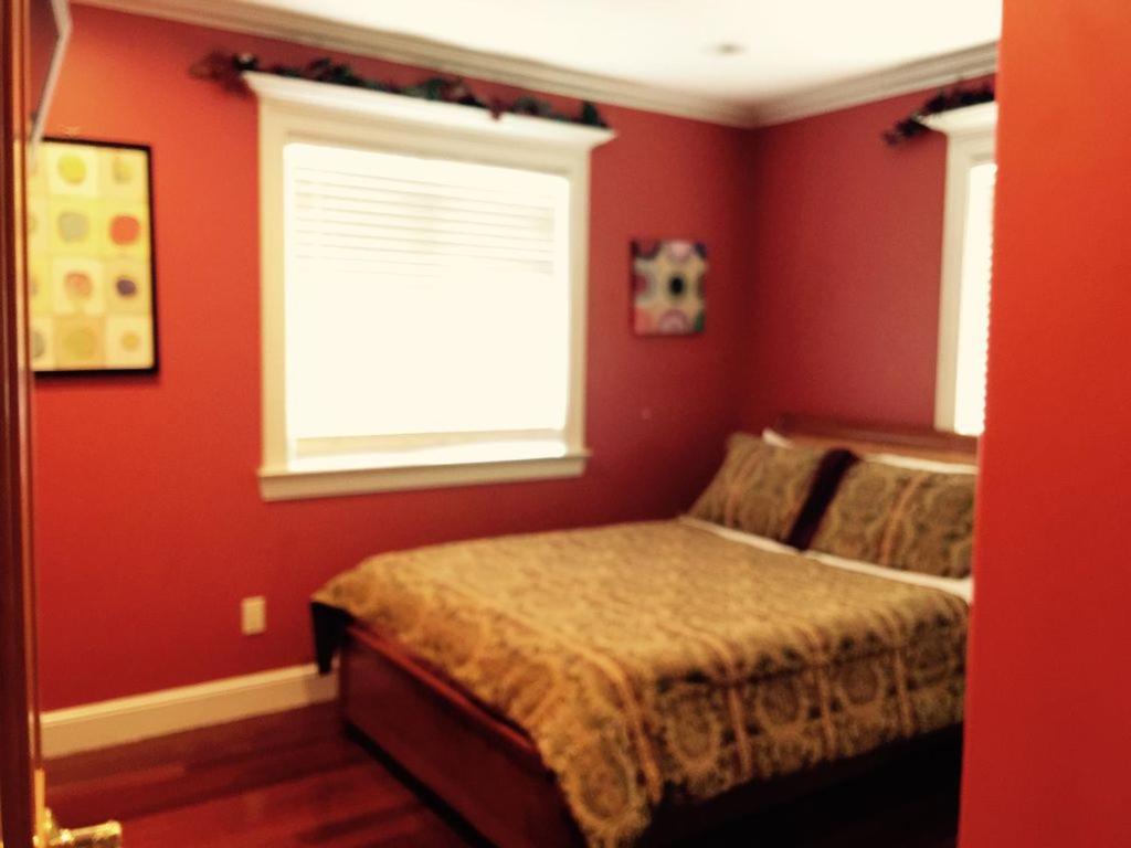 Luxury 5 Bedroom Home near SFO - Housity