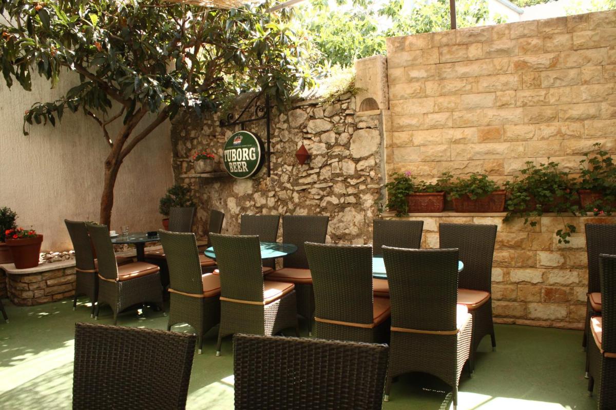 Hostel Splendido - Housity