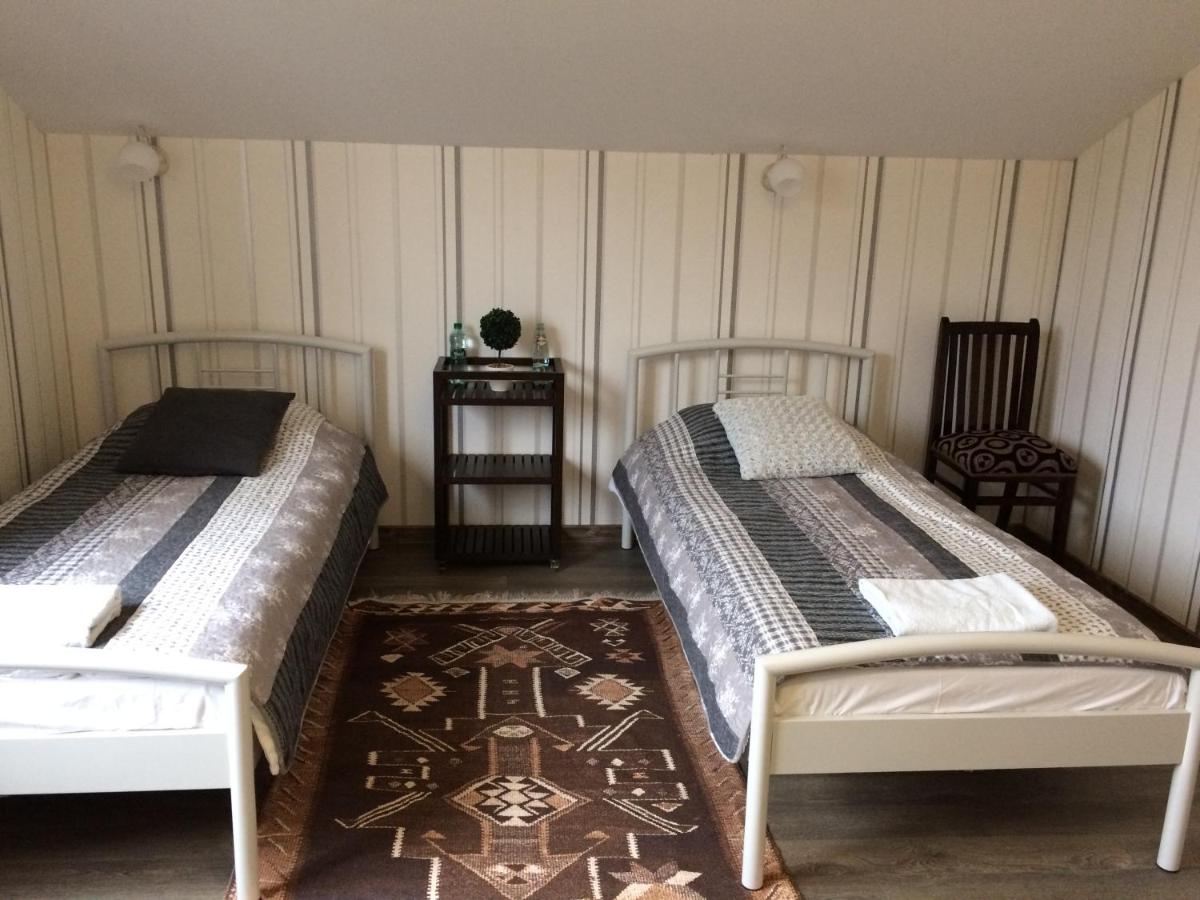 LOZA Mini Hotel - Housity