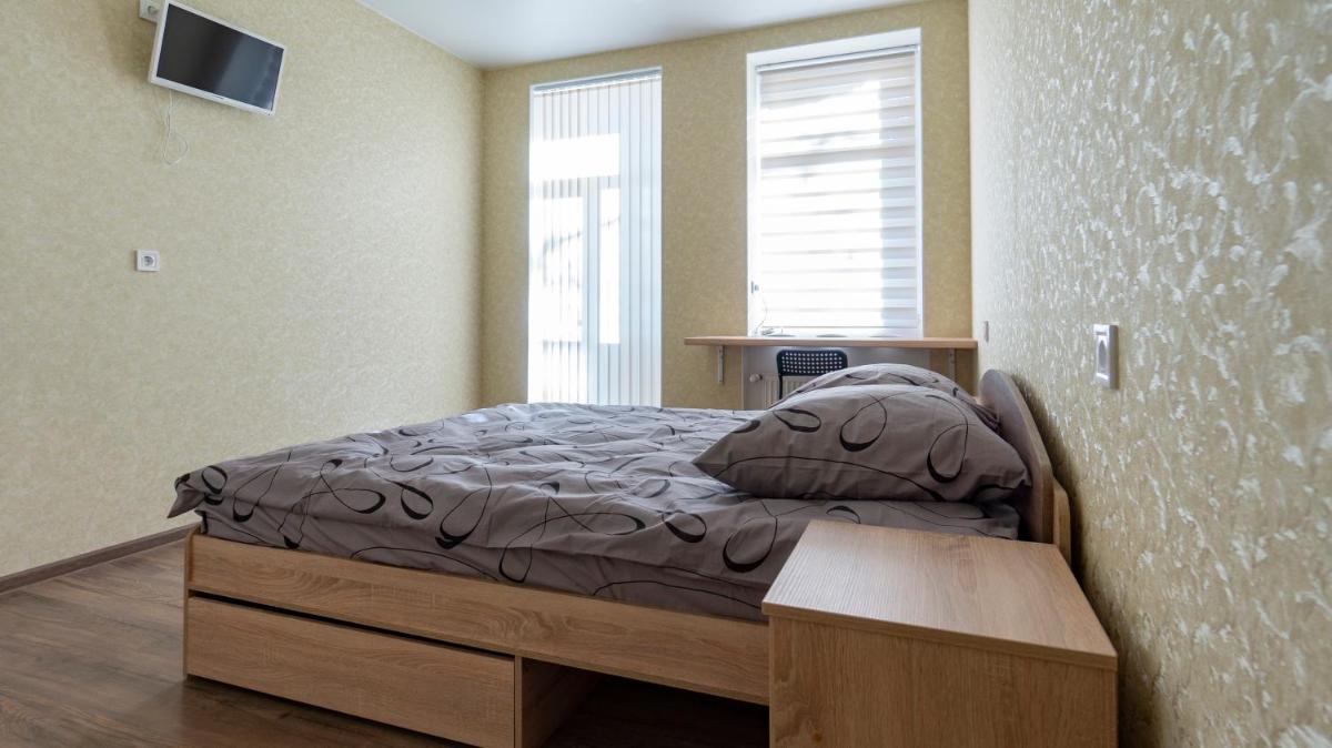Suitetrails - Delux apartment on Pobedy ave (Downtown)