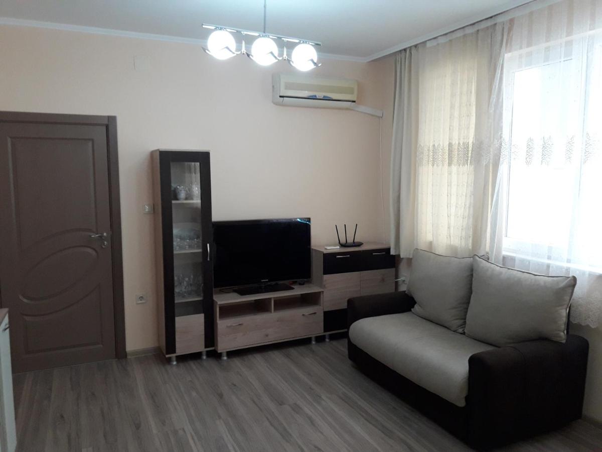 Apart Magic - Housity