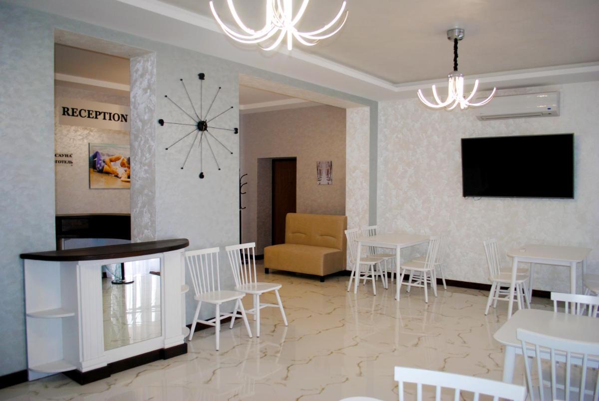 Semillon Club - Housity