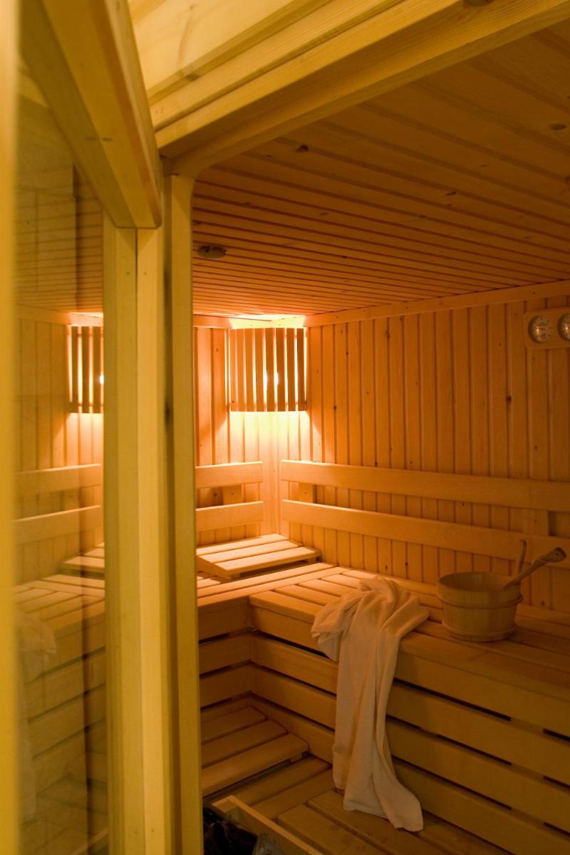 Photo de la galerie de l'établissement Hotel Residence Europe & Spa, à Clichy