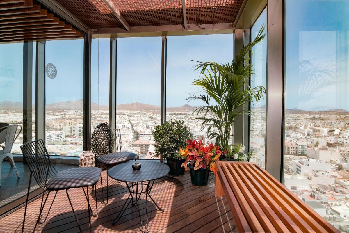 Un balcón o terraza de Arrecife Gran Hotel & Spa